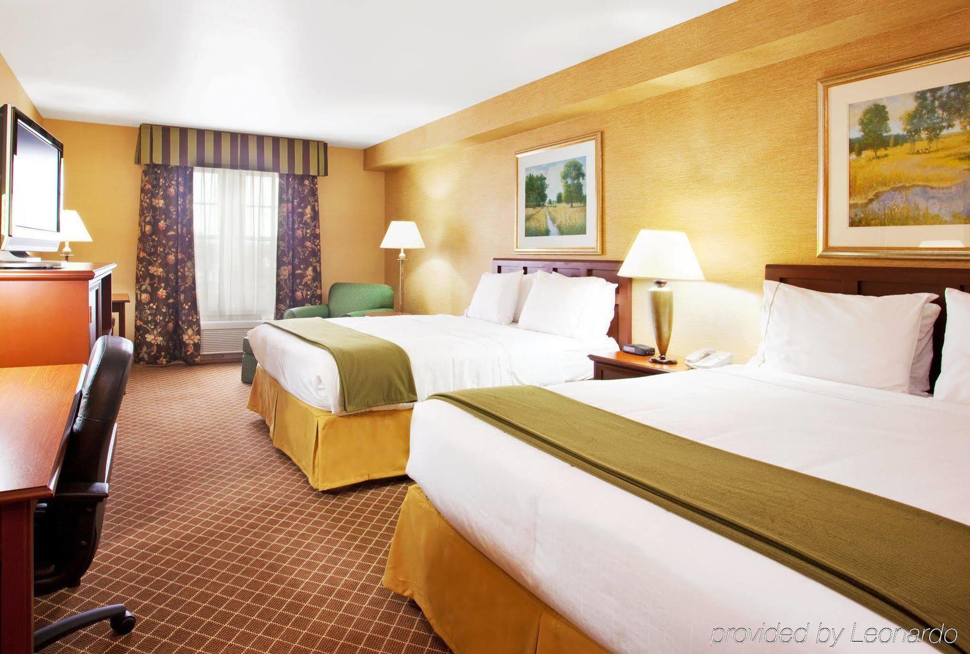 Holiday Inn Express & Suites Iron Mountain, An Ihg Hotel Quarto foto